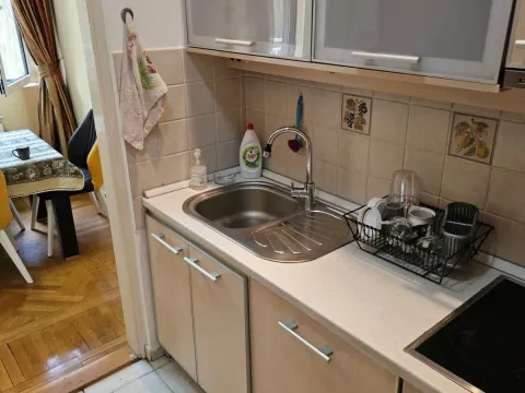 Izdavanje, četvorosoban stan, 108m², Čukarica, Beograd - image 4