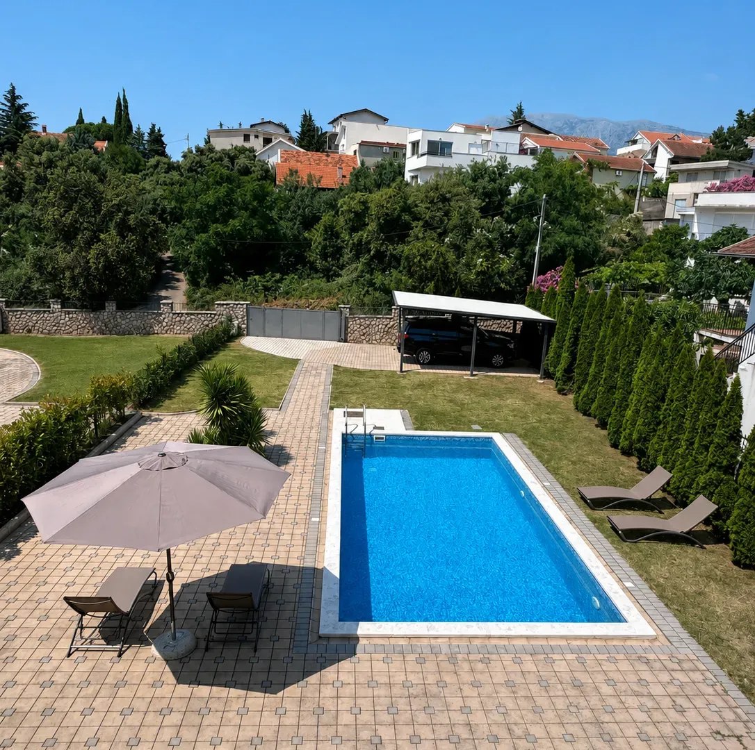 Rent, house, 250m², Utjeha, Bar