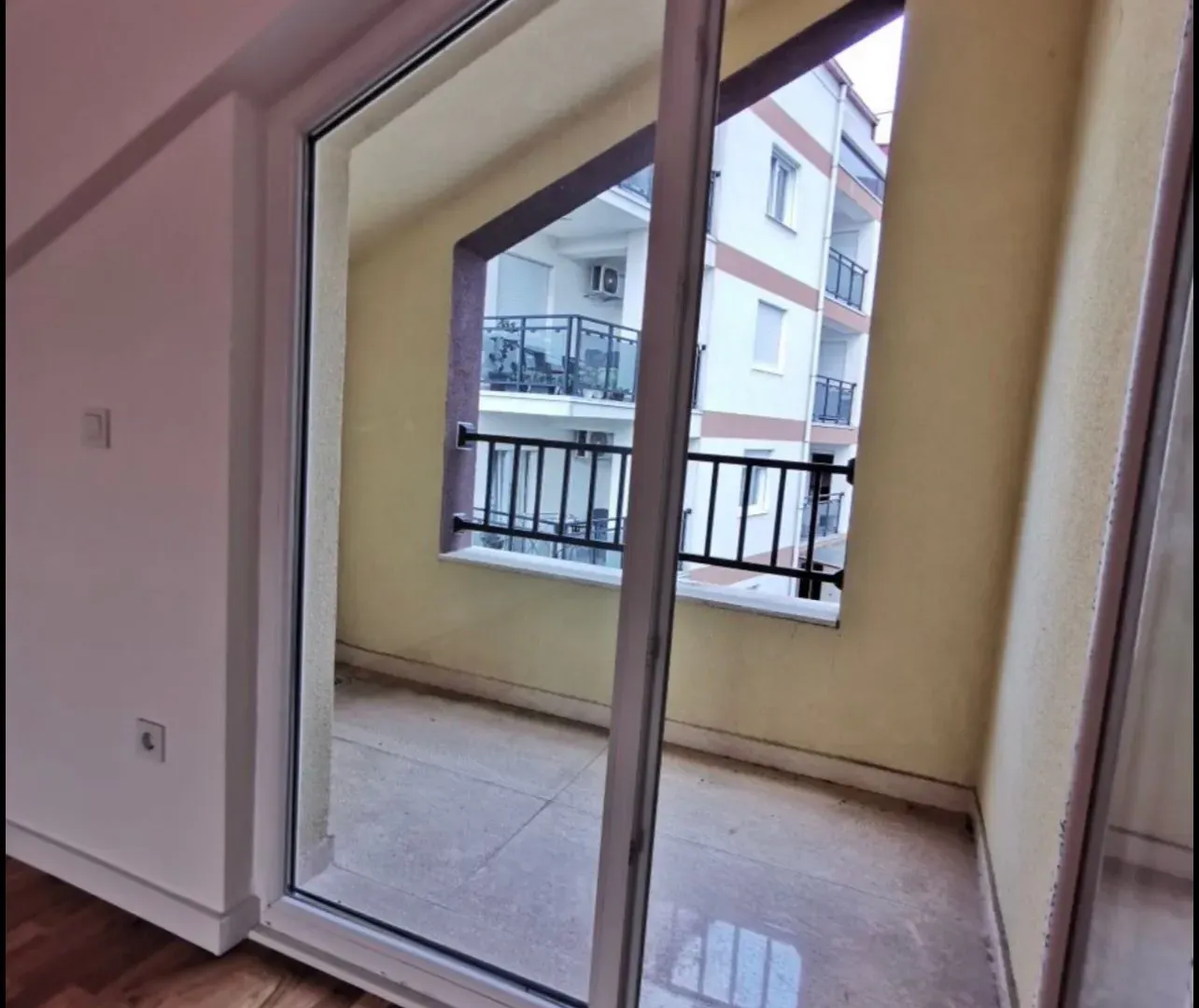 Prodaja, dvosoban stan, 68m², Ljubović, Podgorica