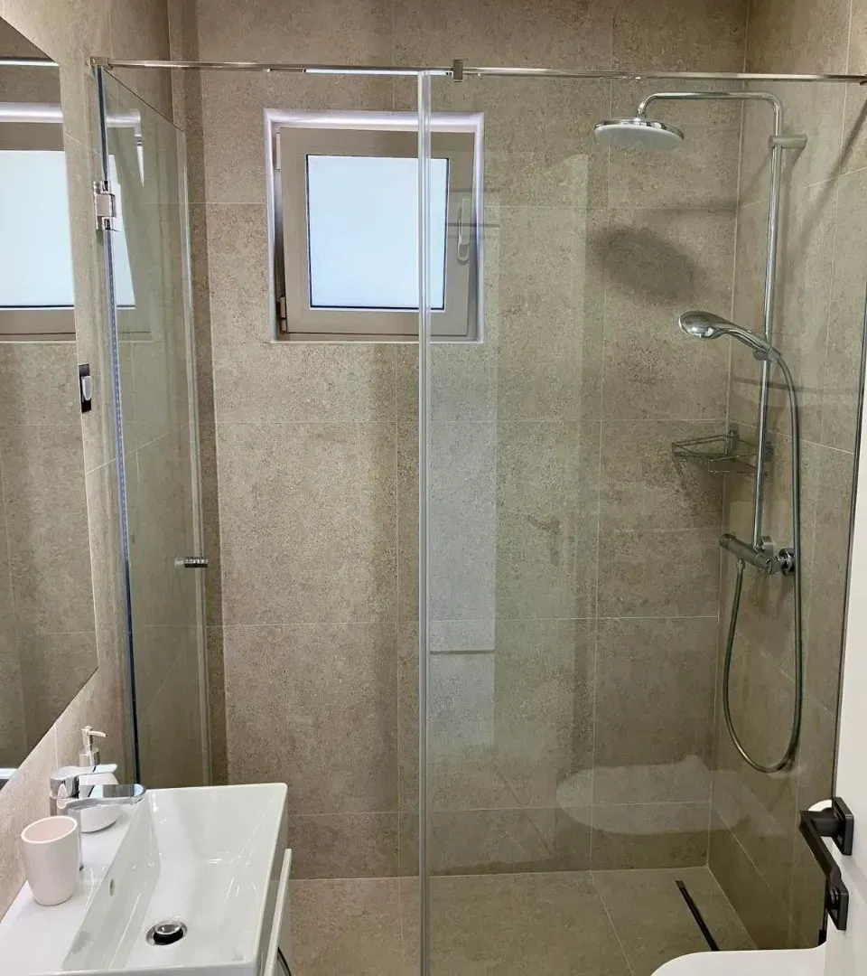 Izdavanje, jednosoban stan, 40m², Tripovići, Tivat