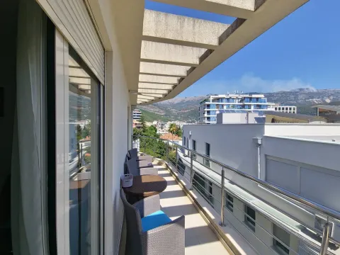 Rent, three bedroom apartment, 89m², Budva, Crna Gora - image 7