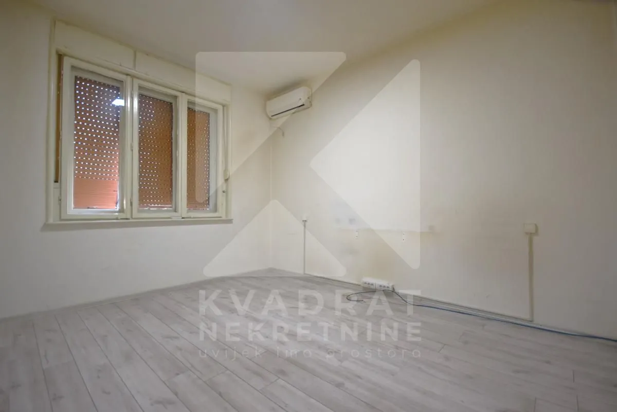 Rent, office space, 85m², Centar, Podgorica