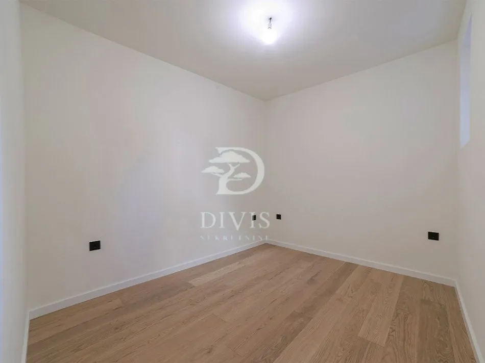 Sale, three bedroom apartment, 70m², Stari Grad, Beograd