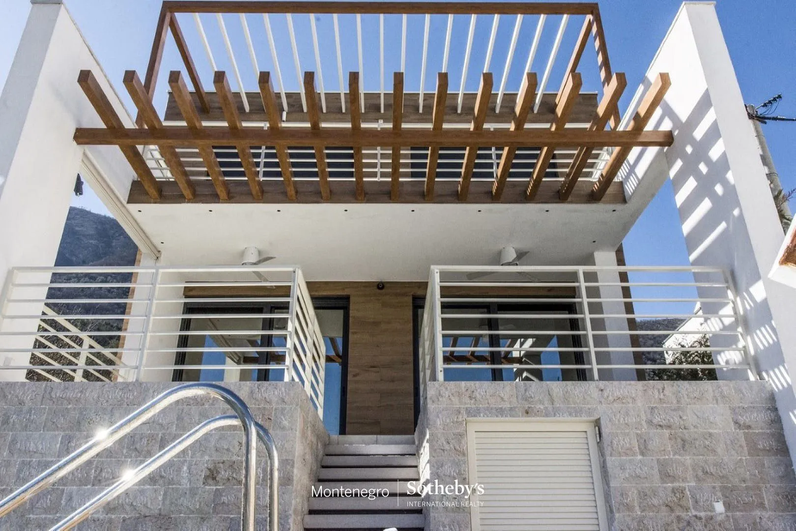 Sale, house, 326m², Stoliv, Kotor