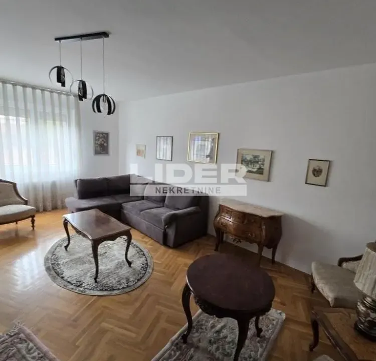 Sale, three bedroom apartment, 85m², Vračar Hram, Vračar Sve Podlokacije