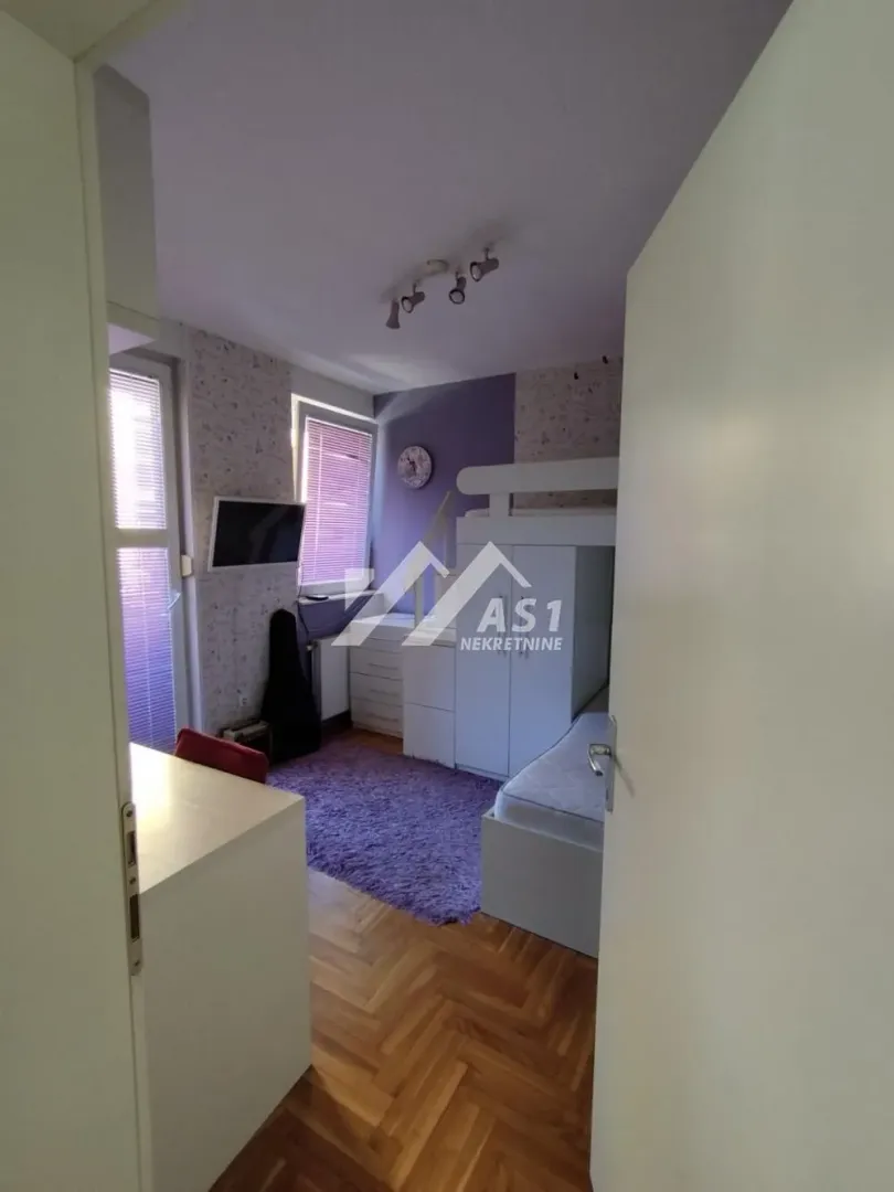 Izdavanje, dvosoban stan, 55m², Novo naselje, Novi Sad