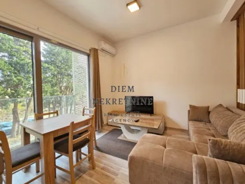 Izdavanje, jednosoban stan, 42m², Centar, Bar - image 8