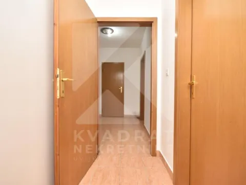Izdavanje, dvosoban stan, 71m², Zagorič, Podgorica - image 10