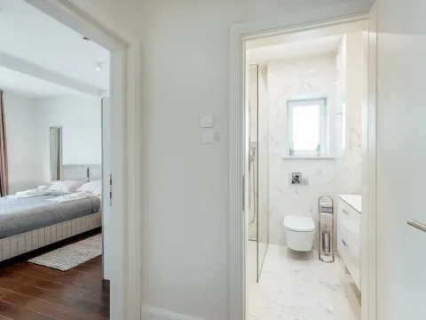 Prodaja, trosoban stan, 226m², Đenovići, Herceg Novi - image 8