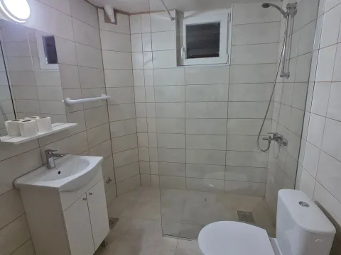 Rent, office space, 100m², Dalmatinska ulica, Podgorica - image 10