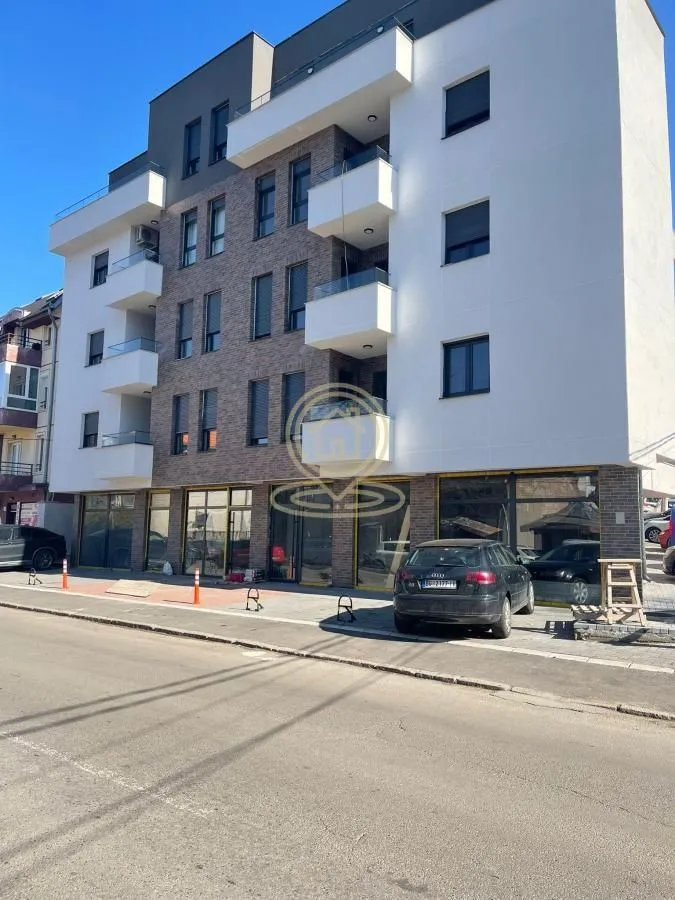 Rent, office space, 200m², Žarkovo, Beograd