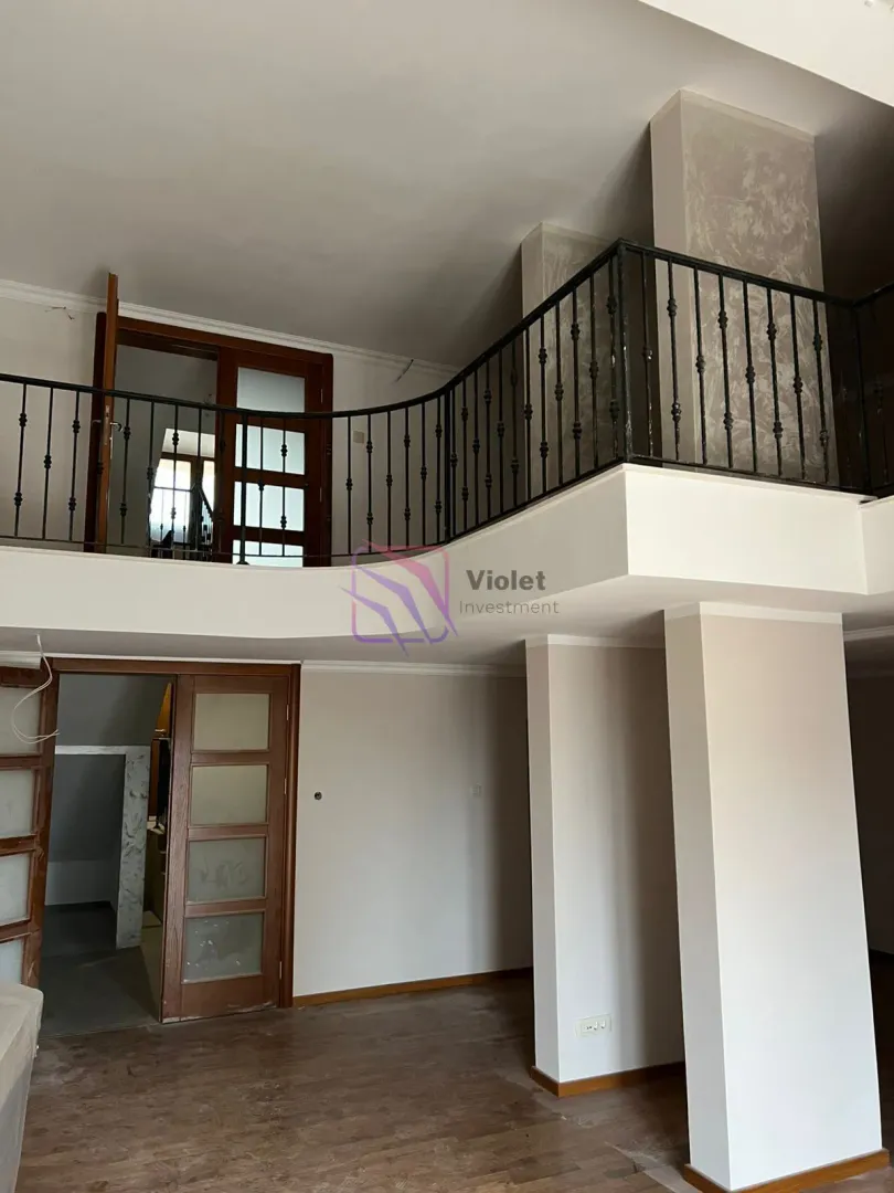 Prodaja, kuća, 400m², Gorica C, Podgorica