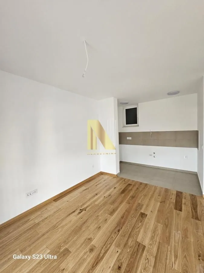 Izdavanje, dvosoban stan, 44m², Grbavica, Novi Sad Sve Podlokacije