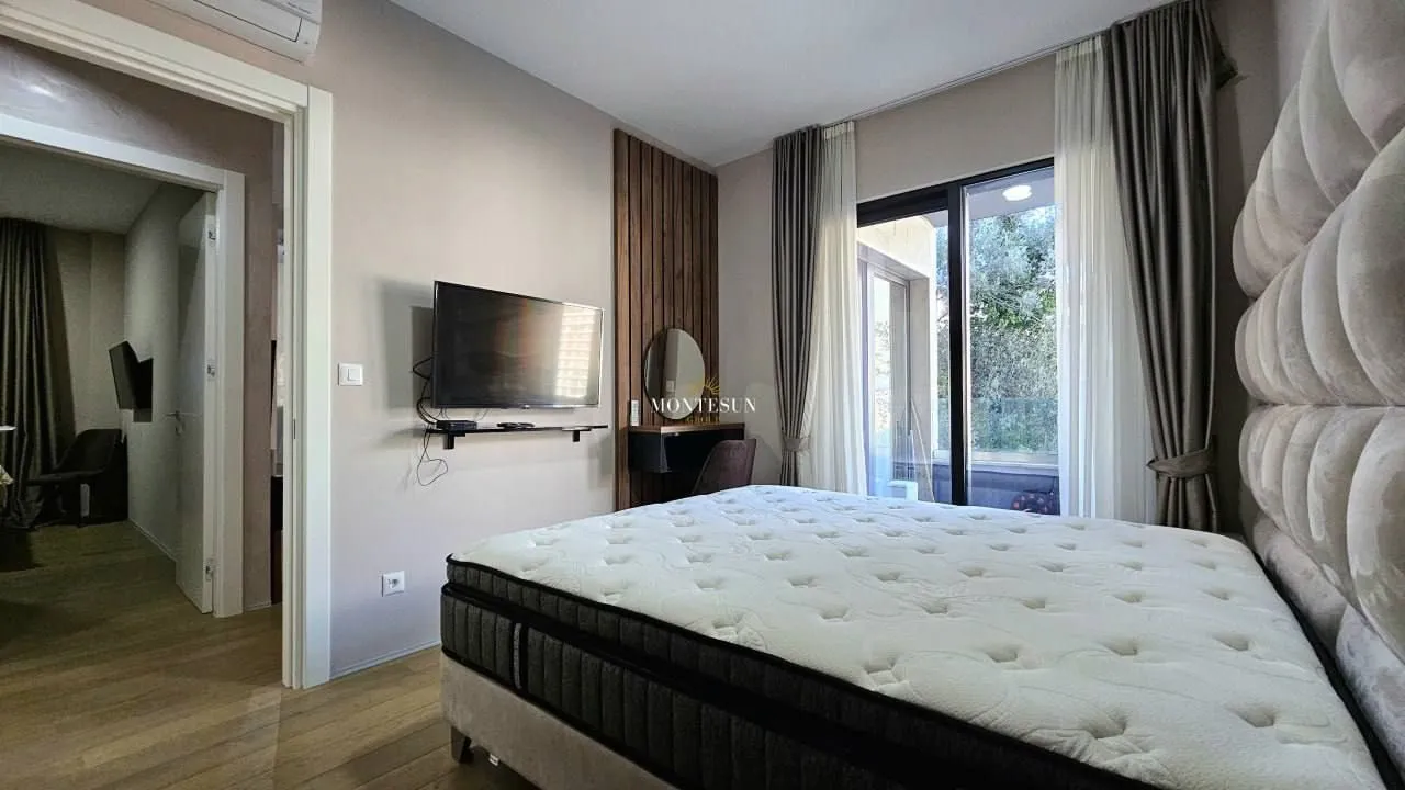 Rent, two bedroom apartment, 69m², Centar, Budva