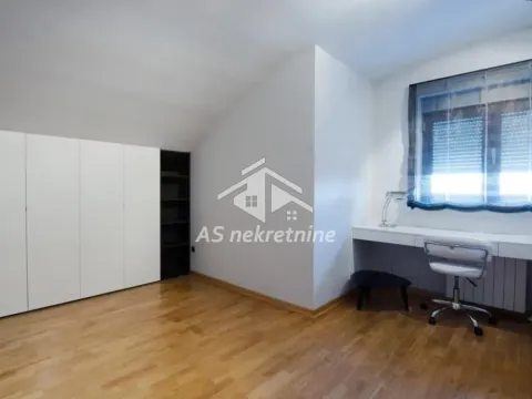 Izdavanje, stan, 160m², Crveni Krst, Beograd - image 16
