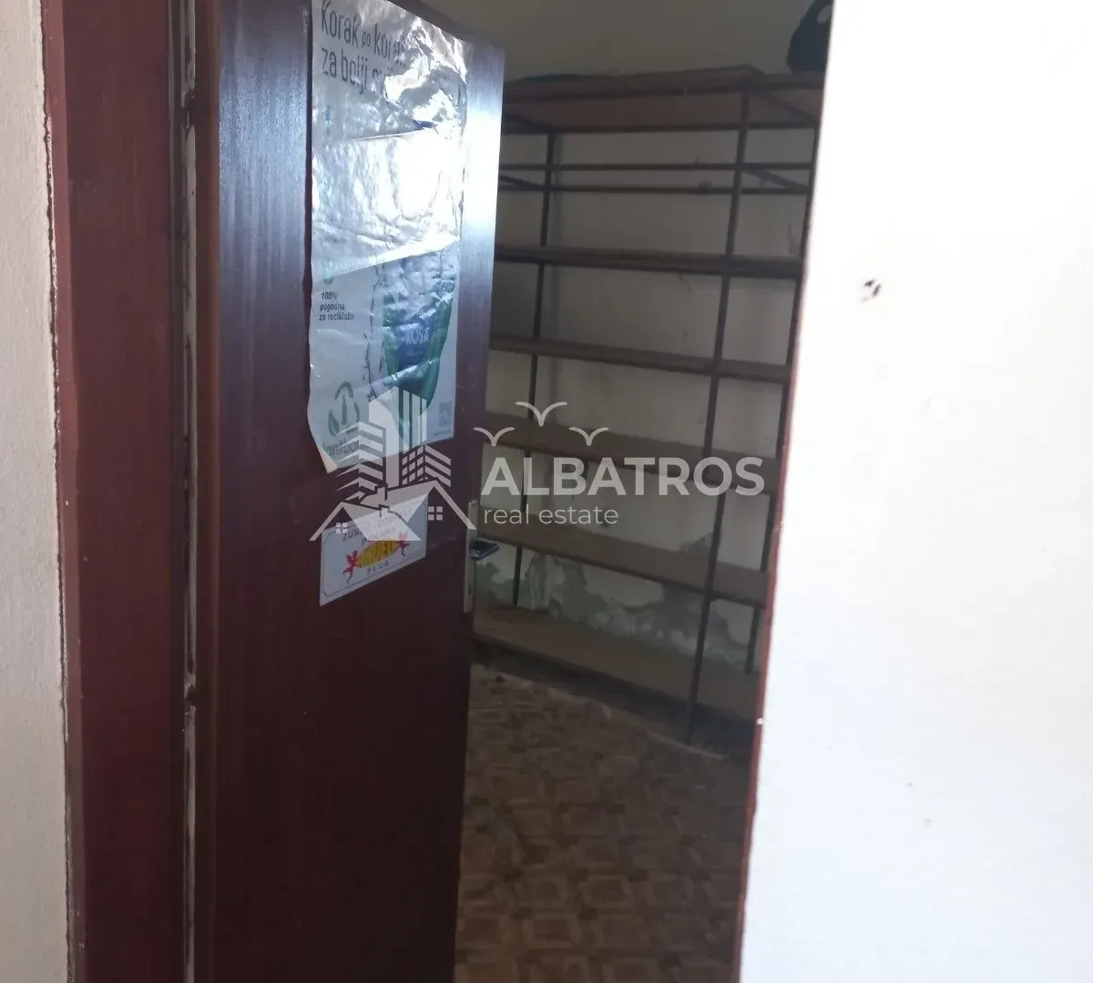 Izdavanje, poslovni prostor, 60m², Bjeliši, Bar