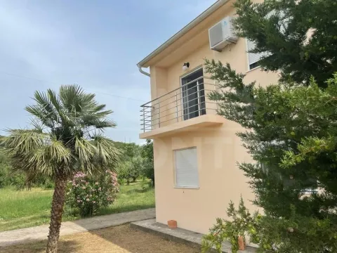 Kuća in Radanovići