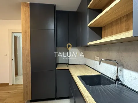 Sale, one bedroom apartment, 56m², Tološi, Podgorica - image 10
