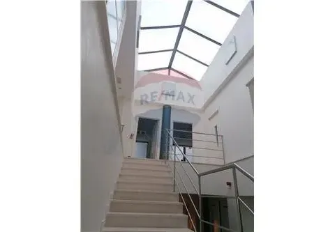 Izdavanje, poslovni prostor, 1114m², Lastva Grbaljska, Kotor - image 2