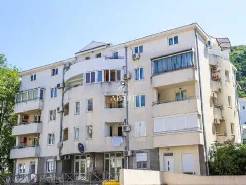Sale, one bedroom apartment, 53m², Lazi, Budva - image 13