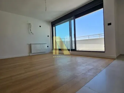 Sale, four bedroom apartment, 165m², Centar, Novi Sad - image 4