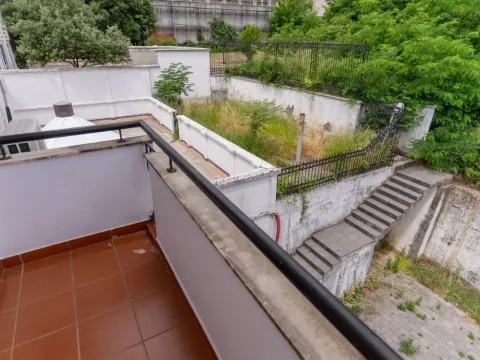 Izdavanje, trosoban stan, 200m², Gorica C, Podgorica - image 22