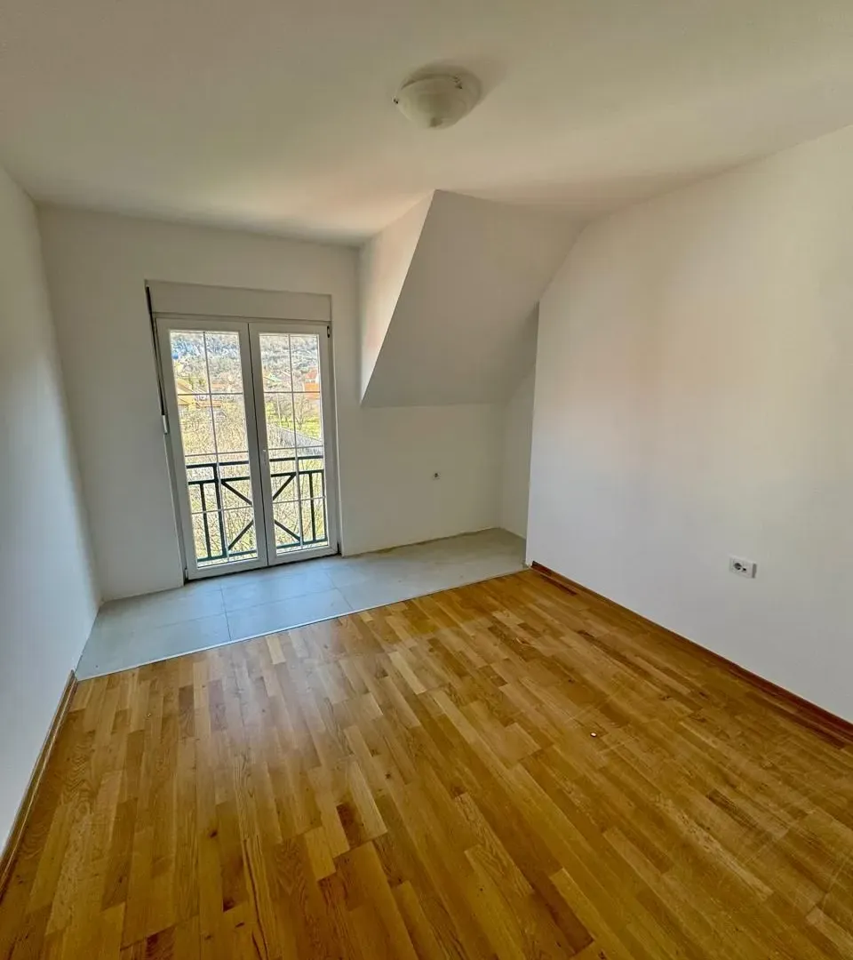 Prodaja, jednosoban stan, 49m², Gruda, Cetinje