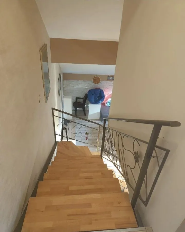 Prodaja, četvorosoban stan, 75m², Borča Sve Podlokacije, Beograd