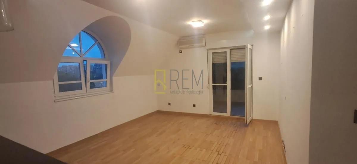 Rent, apartment, 72m², Ljubović, Podgorica