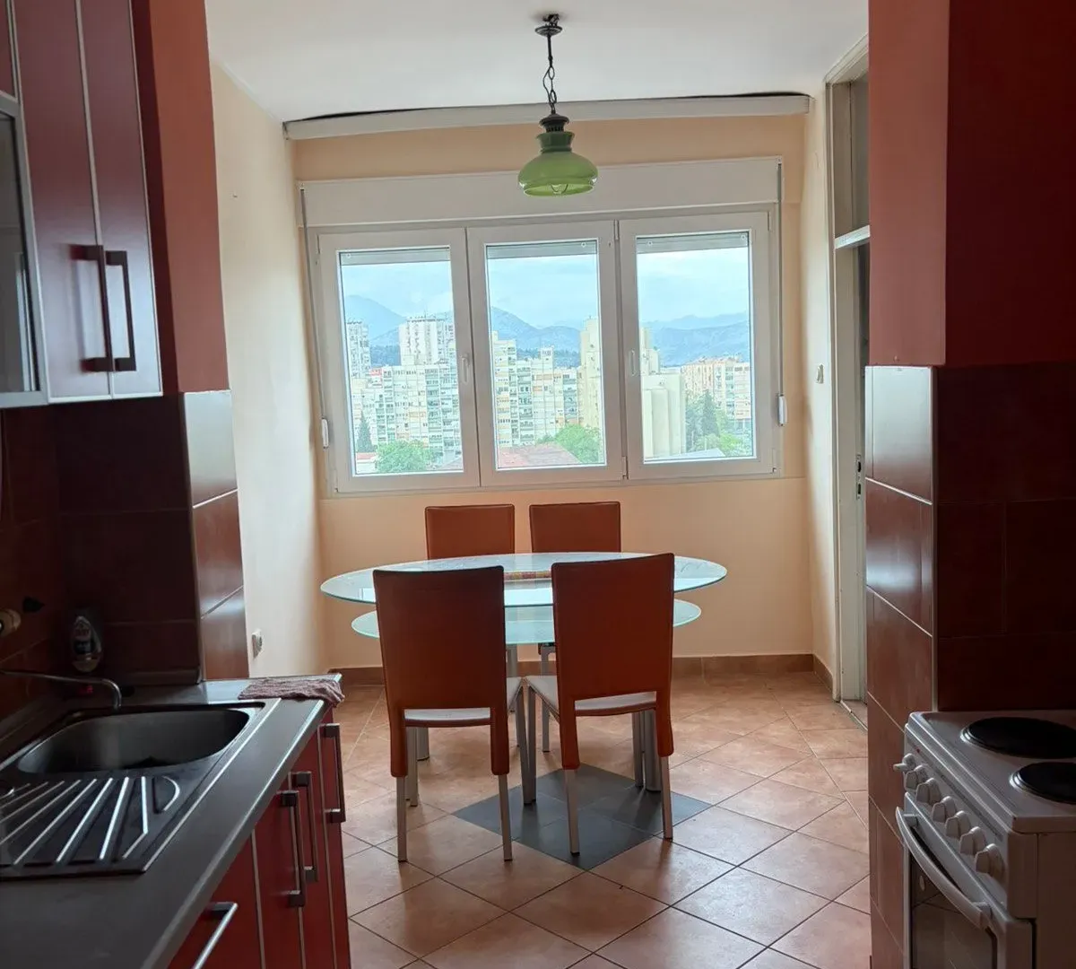 Prodaja, trosoban stan, 89m², Tuški Put, Podgorica