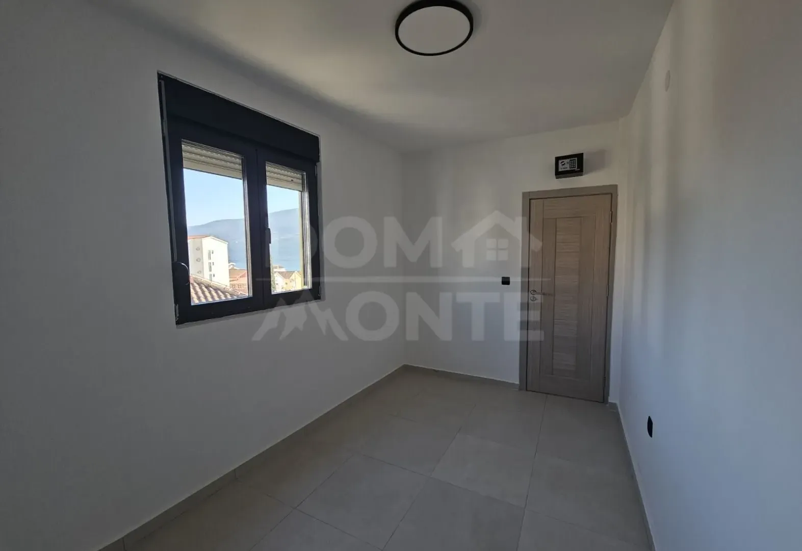 Prodaja, dvosoban stan, 45m², Đenovići, Herceg Novi