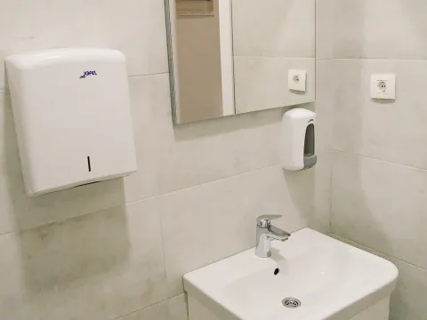 Izdavanje, poslovni prostor, 93m², City Kvart, Podgorica - image 6