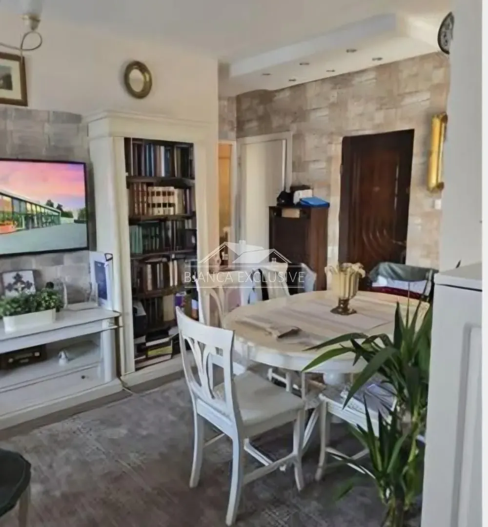 Sale, two bedroom apartment, 50m², Stari Grad, Beograd