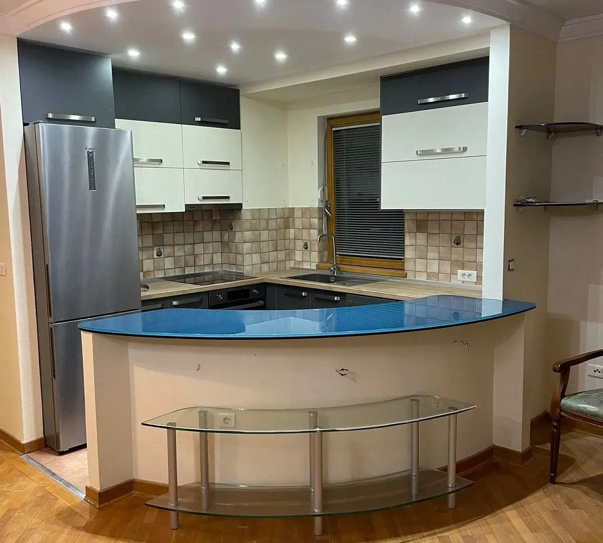 Rent, three bedroom apartment, 120m², Savski Venac, Beograd