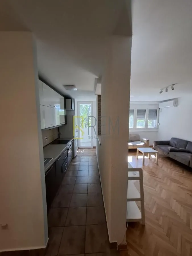 Prodaja, dvosoban stan, 71m², Zabjelo, Podgorica