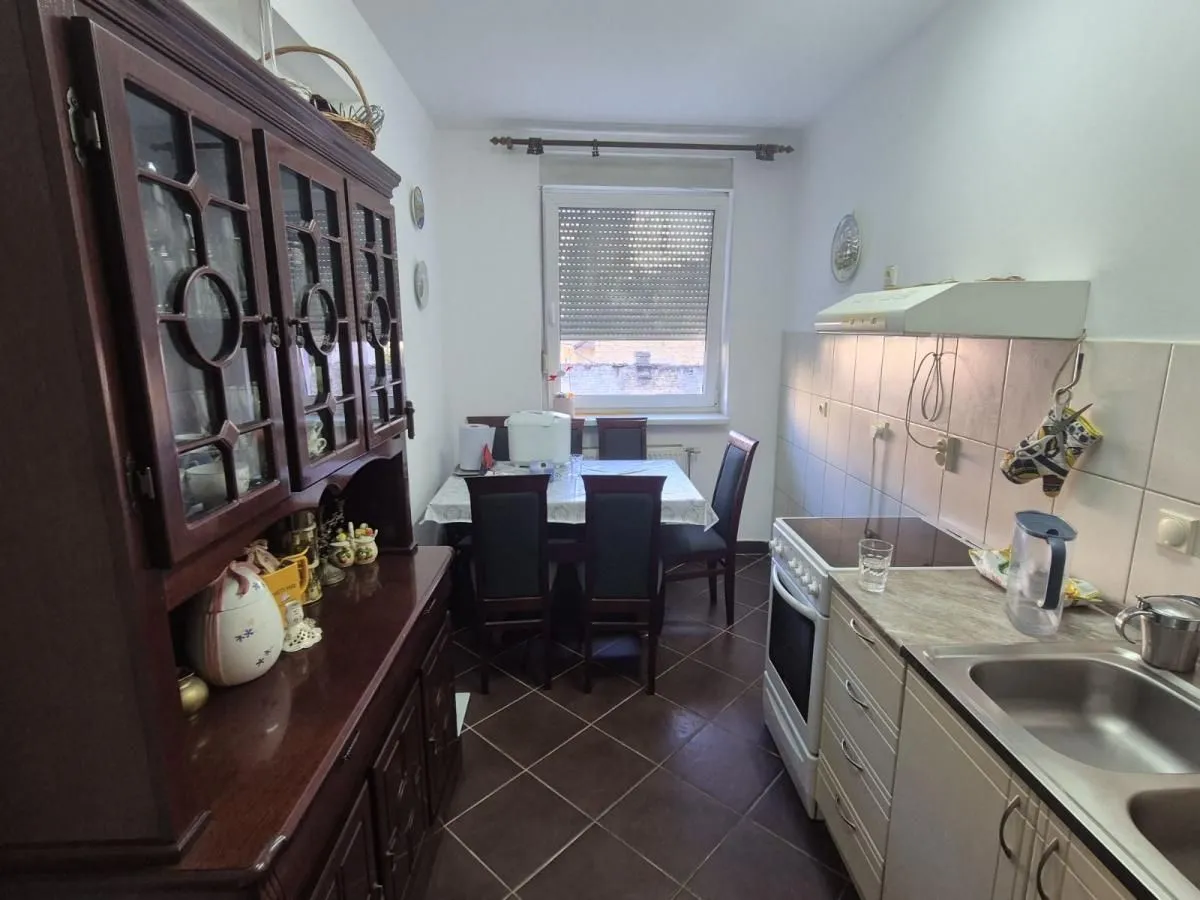 Prodaja, dvosoban stan, 64m², Stari grad, Novi Sad
