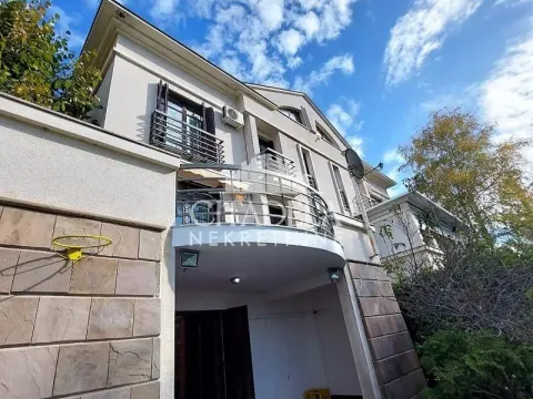 Rent, house, 400m², Savski Venac, Beograd - image 7