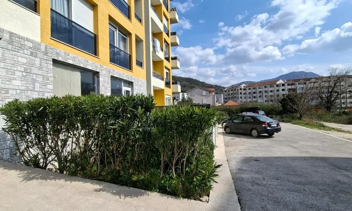Rent, one bedroom apartment, 40m², Bijela, Herceg Novi