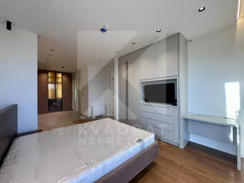 Izdavanje, kuća, 230m², Gornja Gorica, Podgorica - image 5