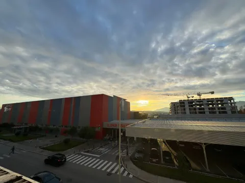 Izdavanje, dvosoban stan, 65m², City Kvart, Podgorica - image 8