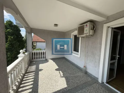 Sale, house, 222m², Paraćin, Srbija - image 32