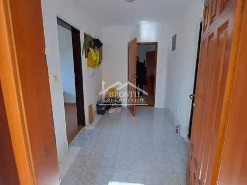 Prodaja, kuća, 204m², Ritopek, Grocka - image 8