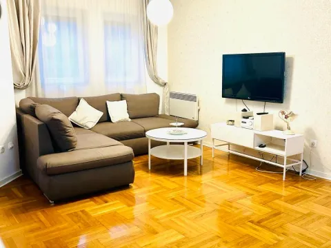 Rent, one bedroom apartment, 56m², Momišići, Podgorica - image 2