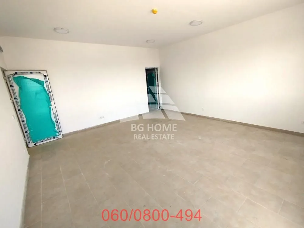 Rent, office space, 2318m², Dobanovci, Surčin