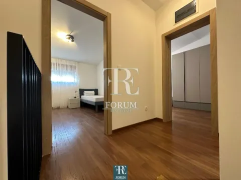 Izdavanje, dvosoban stan, 70m², Master Kvart, Podgorica - image 7