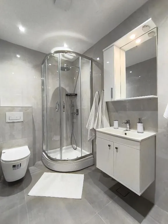 Prodaja, trosoban stan, 90m², Šušanj, Bar