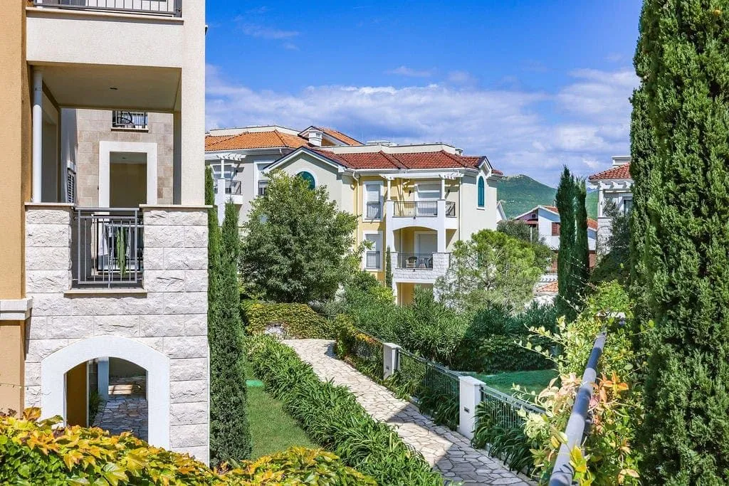 Prodaja, jednosoban stan, 64m², Luštica Bay, Tivat