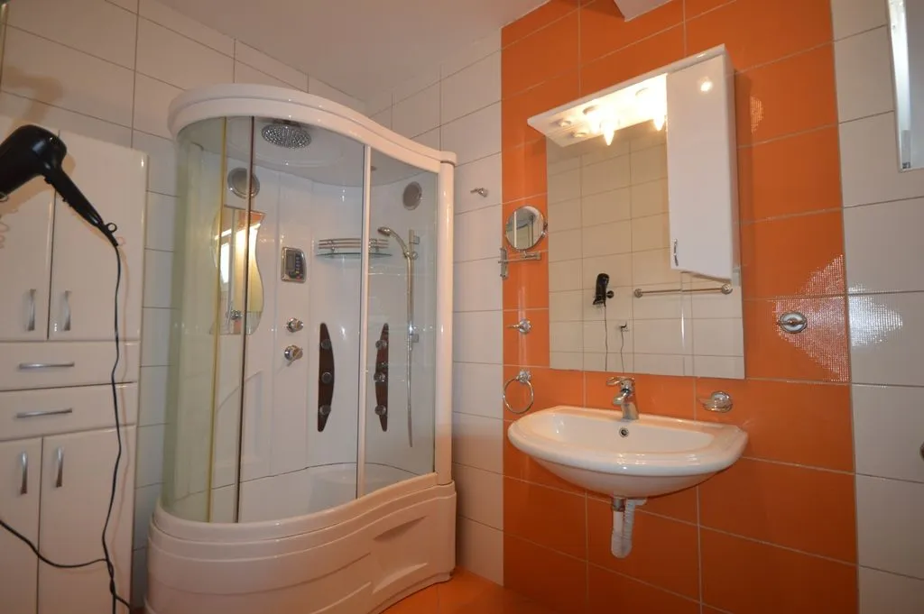 Prodaja, dvosoban stan, 76m², Topla, Herceg Novi