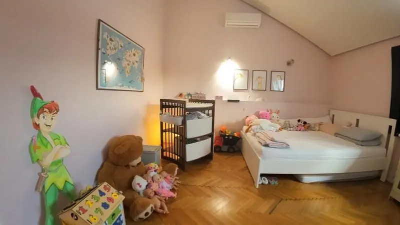 Sale, three bedroom apartment, 99m², Kalenić Pijaca, Vračar Sve Podlokacije