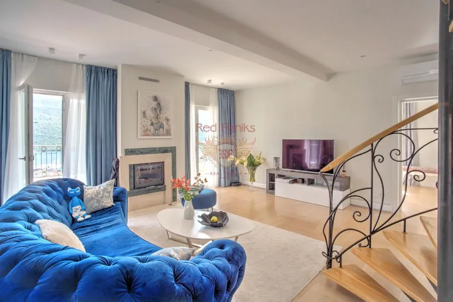 Sale, three bedroom apartment, 217m², Herceg Novi, Crna Gora